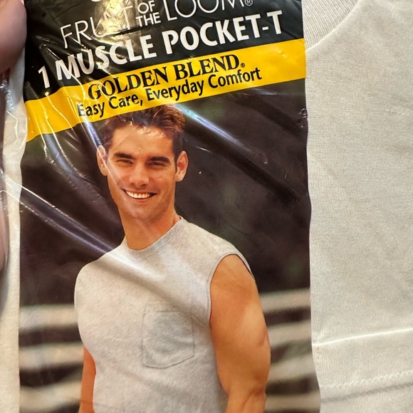 Lot Of 2-Fruit Of The Loom Muscle Pocket TShirt Vintage 2001 Mens 2XL Sleeveless - Picture 4 of 5